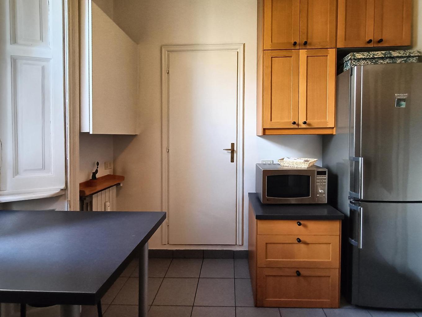 Sahi - Residenza Corso Italia Tre Camere, Due Bagni E Un Salone Milano Exteriör bild