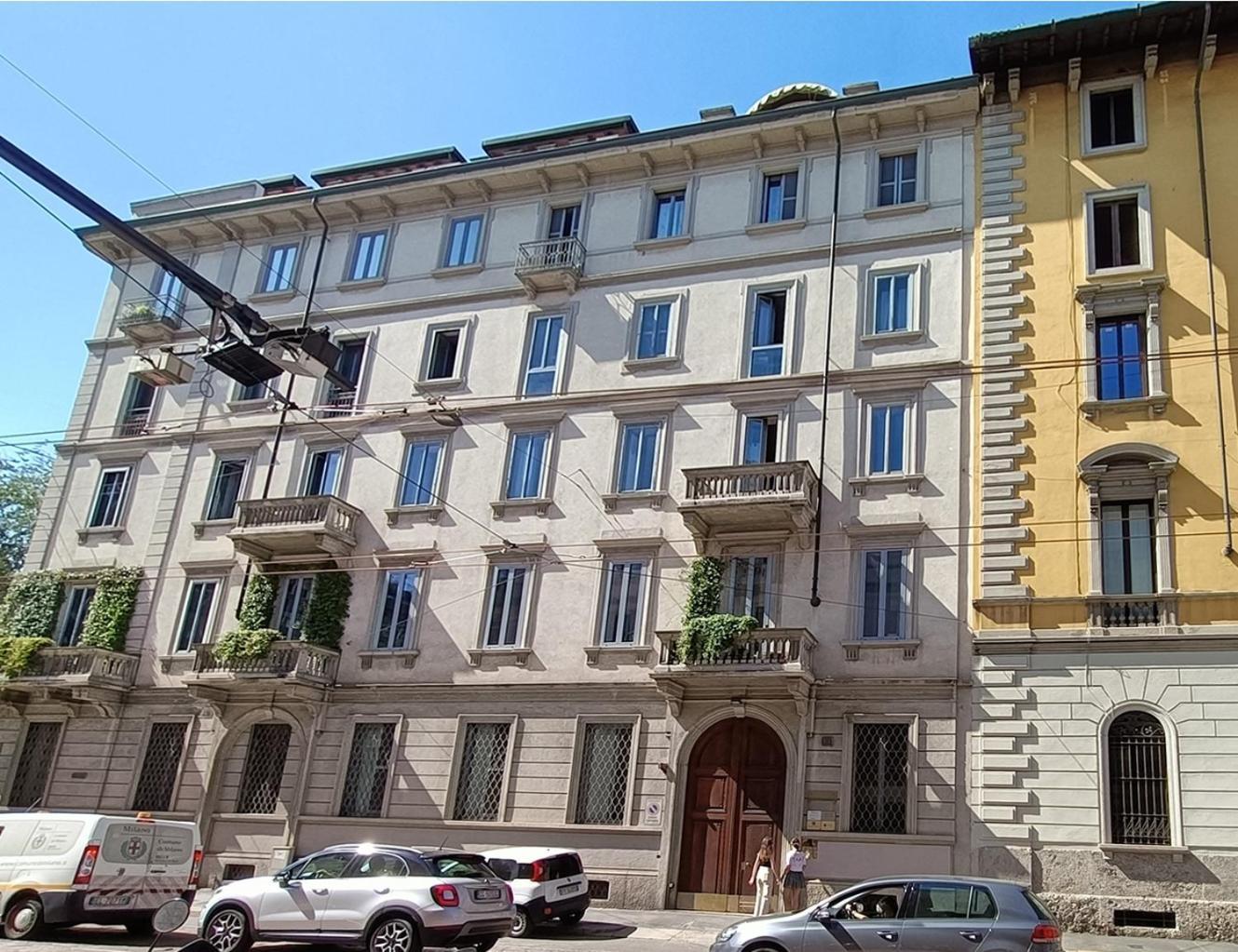 Sahi - Residenza Corso Italia Tre Camere, Due Bagni E Un Salone Milano Exteriör bild