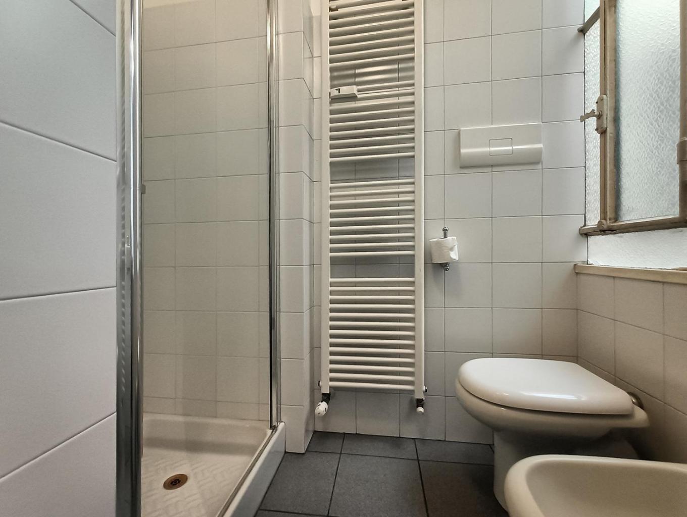 Sahi - Residenza Corso Italia Tre Camere, Due Bagni E Un Salone Milano Exteriör bild